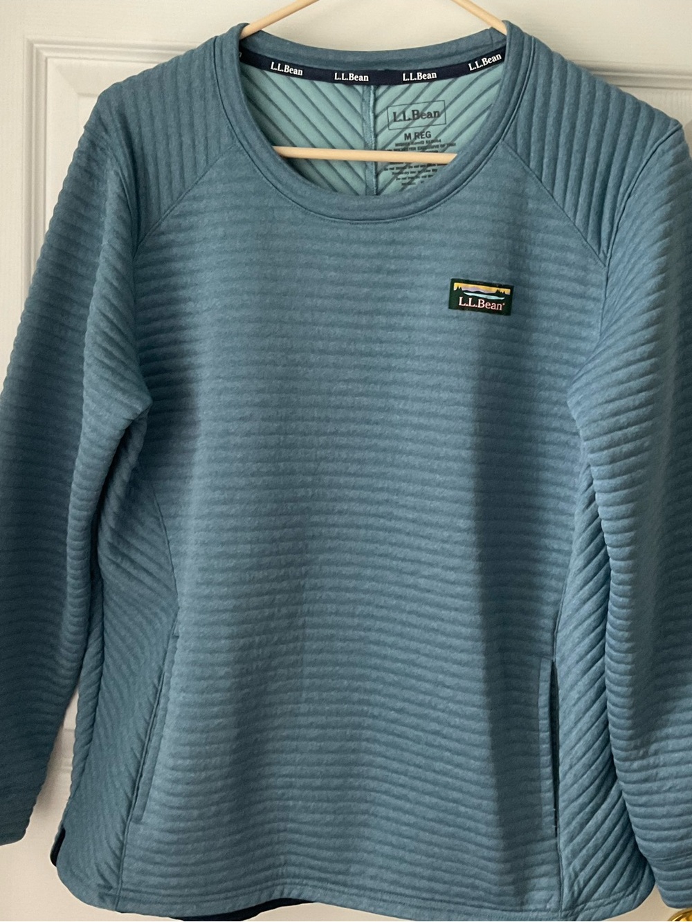 L.L. Bean Women's Ultralight Quilted Pullover in Seafoam Blue Size Medium